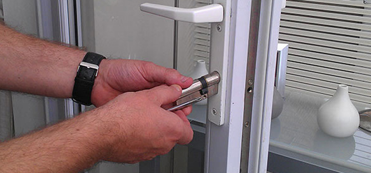 Commercial Door Lock Repair in Valle Vista